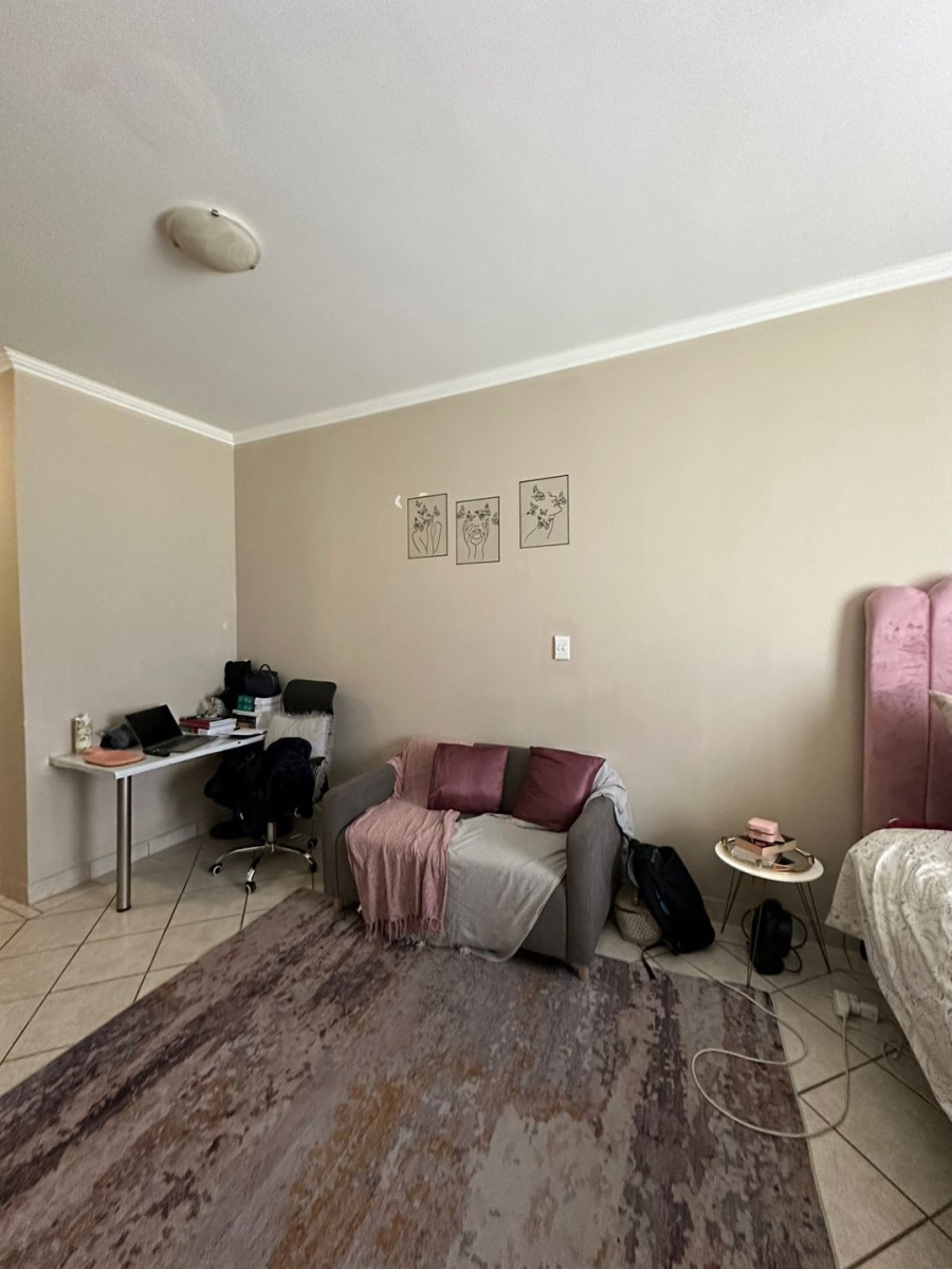 1 Bedroom Property for Sale in Vredenhof Sh Free State